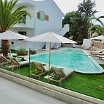 Essentia Comfy Λιμένας